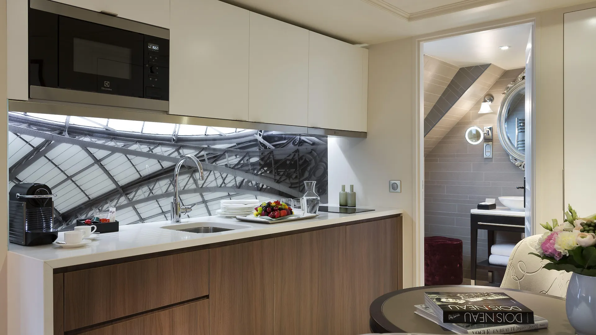 La Clef Louvre Paris By The Crest Collection Hotel