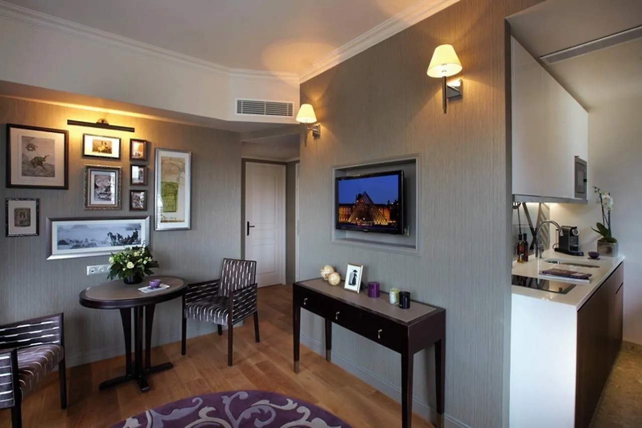 *****  La Clef Louvre Paris By The Crest Collection Hotel França