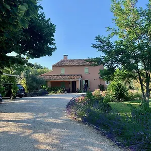 https://chambre-dhotes-le-cedre.fr-provencehotel.com