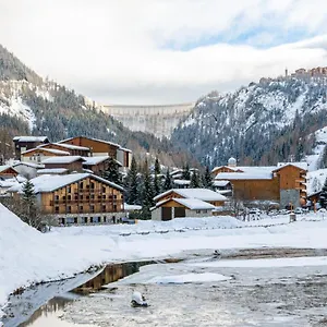 https://fulllife-tignes-les-brevieres.hotels-rhonealpes.com