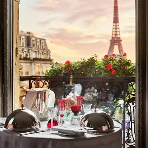 Plaza Athenee - Dorchester Collection Paříž