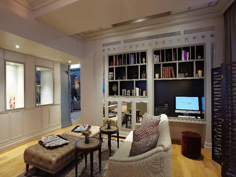 Hotel La Clef Louvre Paris By The Crest Collection 5*,