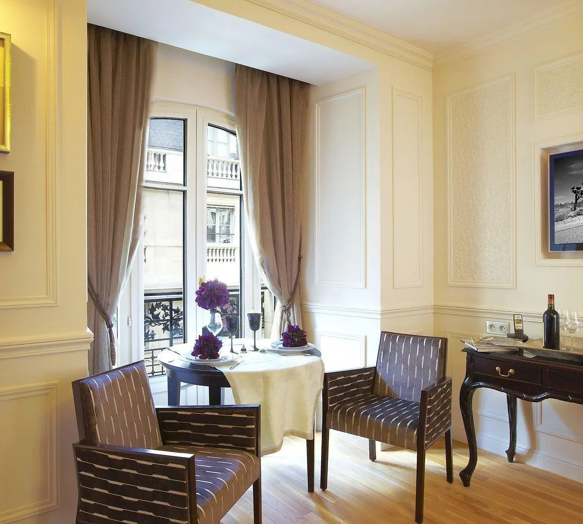 Hotel La Clef Louvre Paris By The Crest Collection