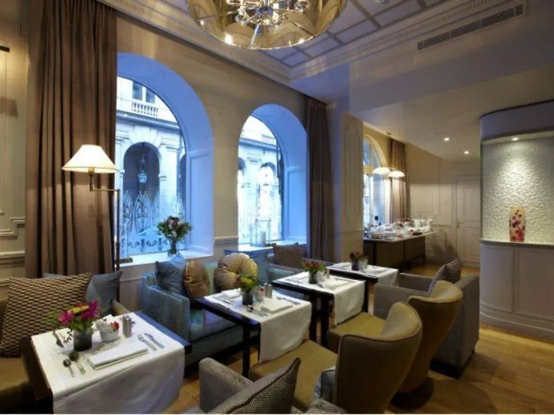 Hotel La Clef Louvre Paris By The Crest Collection 5*,  Francia
